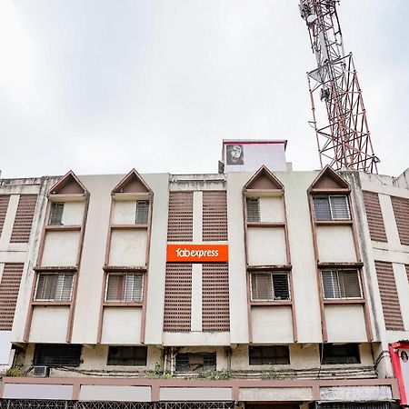 Fabexpress Sai Lodging - Nashik Railway Station Deolāli Exterior foto